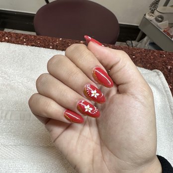 Crystal Nails - Nail Salons Near Me - Mountain View, California