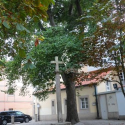Plaza de Santa Bárbara - El Cruceiro