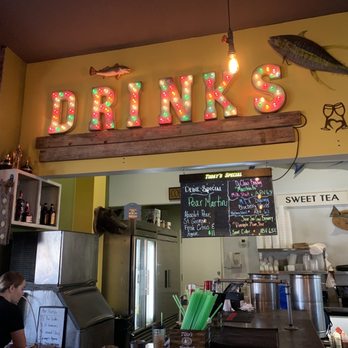 Lightsey's Restaurant - Inside bar - Seafood Near Me - Okeechobee, Florida