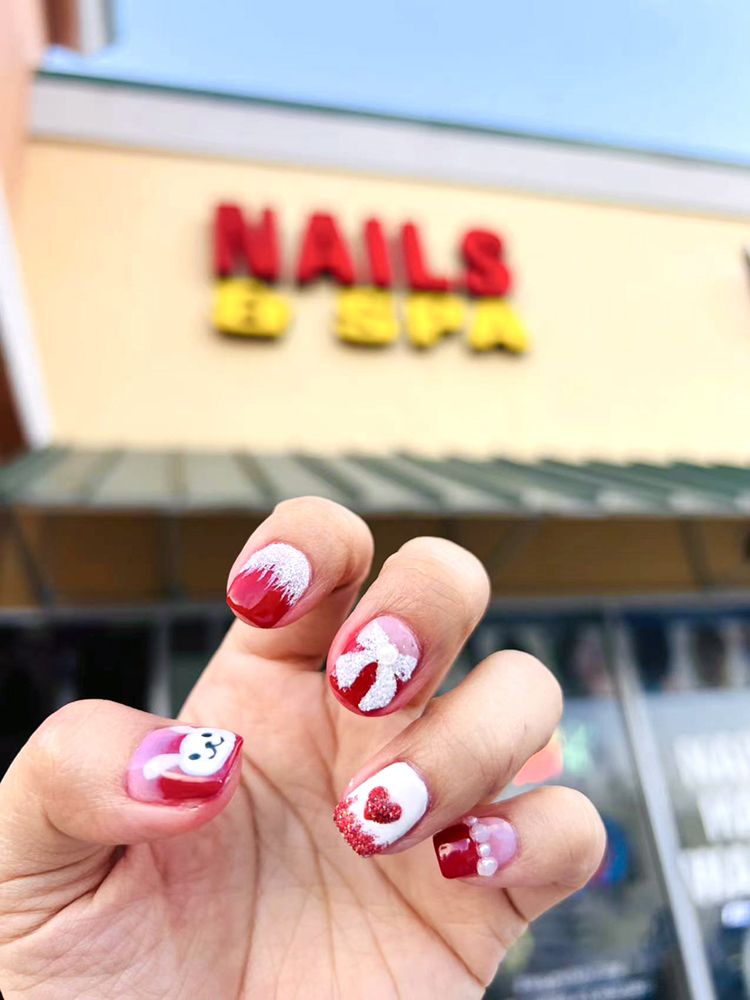 Sweety Nail Logo