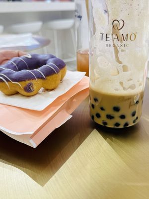 TE'AMO Boba Bar & Pom-Pom Art - Algonquin by null