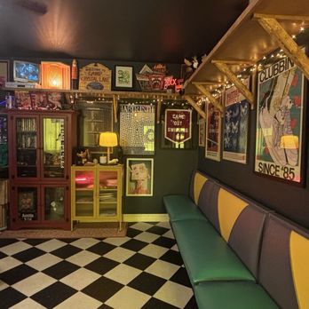 Cafe Crema - Seating - Breakfast & Brunch Near Me - Gloucester City, New Jersey