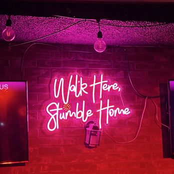 The Oaks Tavern - Karaoke Near Me - Sherman Oaks, California
