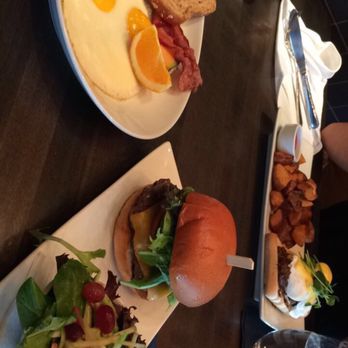 Hunters Landing - Comfort Food Near Me - Toronto, Ontario Hunters Landing - Comfort Food Near Me - Toronto, Ontario