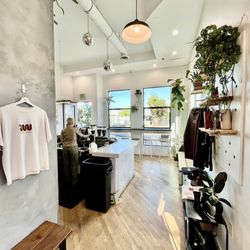 Genteel Coffee - Interior facing steeet