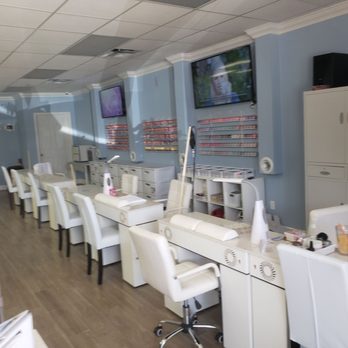 Her Nails Bar - Nail Salons Near Me - Longwood, Florida