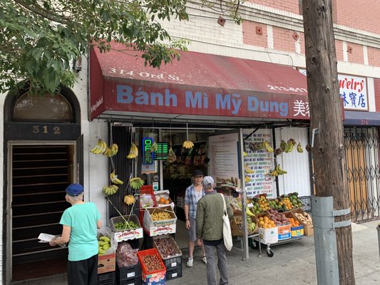 My Dung Sandwich Shop by null