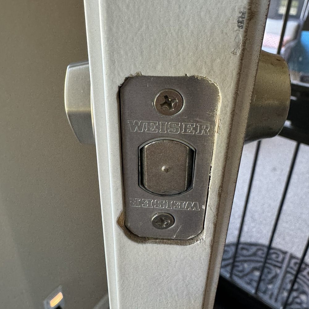Keys Solution - Kwikset lock - Keys & Locksmiths Near Me