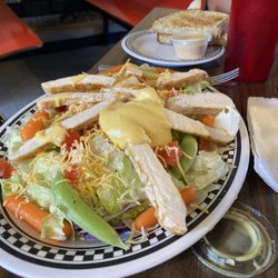 Granny's - Grilled chicken salad