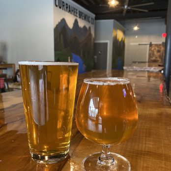 Currahee Brewing Company - two glasses of beer - Breweries Near Me - Clayton, Georgia