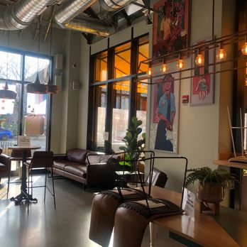 Philz Coffee - Indoor space - imagine this was a really nice sit down spot pre COVID - Coffee & Tea Near Me - Chicago, Illinois