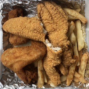 Sista's Chicken and Fish - Combo! - Food Trucks Near Me - Madison, Wisconsin Sista's Chicken and Fish - Combo! - Food Trucks Near Me - Madison, Wisconsin