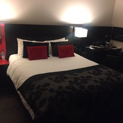 Guildford Harbour Hotel