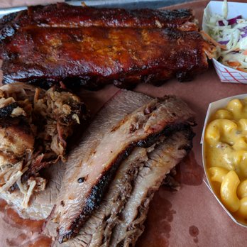 Sugarfire Smoke House - Plenty to sample! - Barbeque Near Me - O'Fallon, Missouri Sugarfire Smoke House - Plenty to sample! - Barbeque Near Me - O'Fallon, Missouri