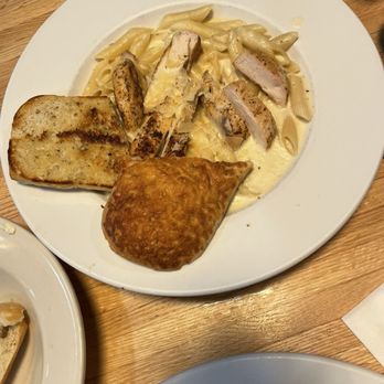 Colorado Grill - Chicken Alfredo - American Near Me - White House, Tennessee Colorado Grill - Chicken Alfredo - American Near Me - White House, Tennessee