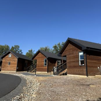 Firefall Ranch Yosemite - Cabins - Hotels Near Me - Groveland, California
