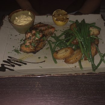 Albertini Restaurant - Salmon - not too shabby - Pizza Near Me - London, XGL