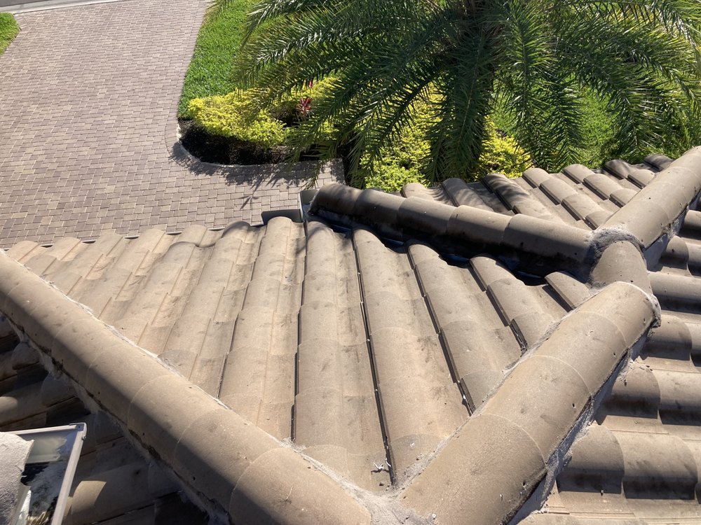 Slide of C&E Soft Wash Solutions