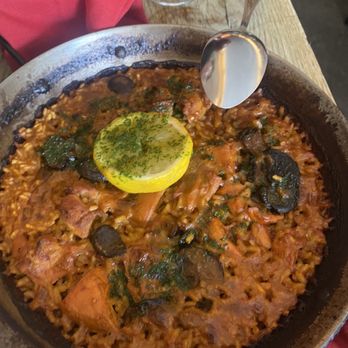 El Born - Meat Paella - Spanish Near Me - Brooklyn, New York El Born - Meat Paella - Spanish Near Me - Brooklyn, New York