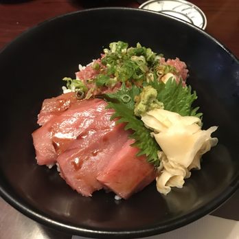 Waraku - Toro donburi - Izakaya Near Me - Torrance, California