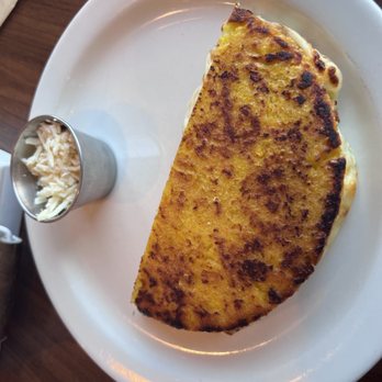 La Calle Arepas Bar - Cachapa Con Queso - Venezuelan Near Me - Norwalk, Connecticut La Calle Arepas Bar - Cachapa Con Queso - Venezuelan Near Me - Norwalk, Connecticut