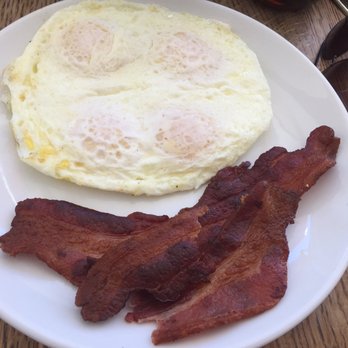 Original Pancake House - 4 eggs and bacon. Bacon was amazing not so salty !!! - Breakfast & Brunch Near Me - Edgewater, New Jersey
