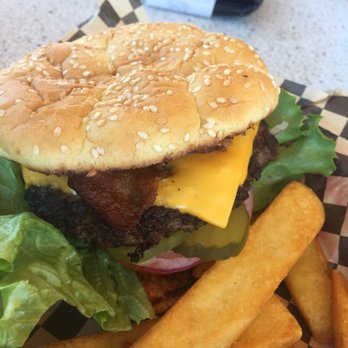 The Last Stand - Delicious bacon cheeseburger Johnny had! - Burgers Near Me - Willows, California The Last Stand - Delicious bacon cheeseburger Johnny had! - Burgers Near Me - Willows, California