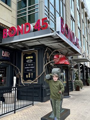 Bond 45 by null