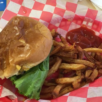 Sissy's Dive - Ice Cream & Frozen Yogurt Near Me - Lamesa, Texas
