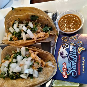 Mi Lindo San Blas - Seafood Near Me - Lincoln Park, Michigan