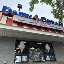Dairy Cream Ice Cream - Your smallest chocolate dipped cone, please!