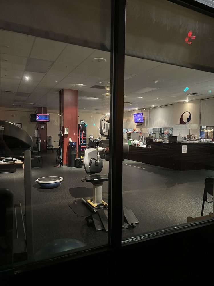 PROFESSIONAL HAND THERAPY Updated August 2024 691 Bloomfield Ave