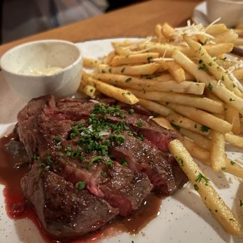 Canard - Steak Frites - Wine Bars Near Me - Portland, Oregon