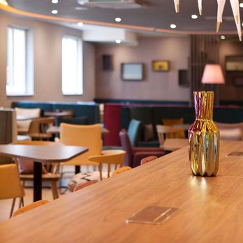 Hampton By Hilton - Restaurant - Hotels Near Me - Regensburg, BY