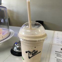The Little Oven Foodstore - Chai tea with shot of espresso frappe