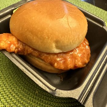 Wingstop - Mango habanero chicken sandwich - Chicken Wings Near Me - Baldwin Park, California
