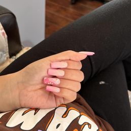 Gel X Extention with a little design Gel X Extention with a little design