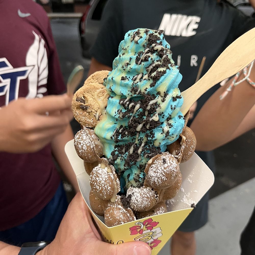 Double Three - Cookie Monster special with Oreo dust and choc chip cookies. - Ice Cream & Frozen Yogurt Near Me - Honolulu, Hawaii Double Three - Cookie Monster special with Oreo dust and choc chip cookies. - Ice Cream & Frozen Yogurt Near Me - Honolulu, Hawaii