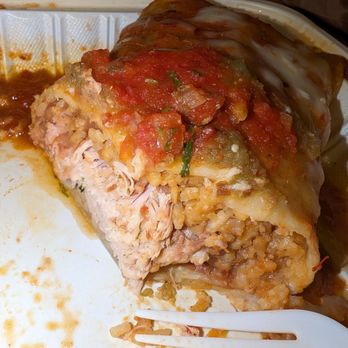 Gloria's Kitchen - Flash photo of the same burrito so you can see the color! Just look at that perfectly cooked tender carnitas. My goodness. - Mexican Near Me - Ventura, California Gloria's Kitchen - Flash photo of the same burrito so you can see the color! Just look at that perfectly cooked tender carnitas. My goodness. - Mexican Near Me - Ventura, California