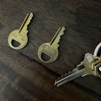 Larchmont Lock & Key - Keys & Locksmiths Near Me - Los Angeles, California Larchmont Lock & Key - Keys & Locksmiths Near Me - Los Angeles, California