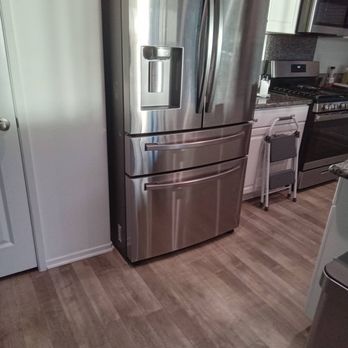 4AAAA Appliances - Luis was able to pill the fridge out to service it and put it back all by himself. - Appliances & Repair Near Me 4AAAA Appliances - Luis was able to pill the fridge out to service it and put it back all by himself. - Appliances & Repair Near Me