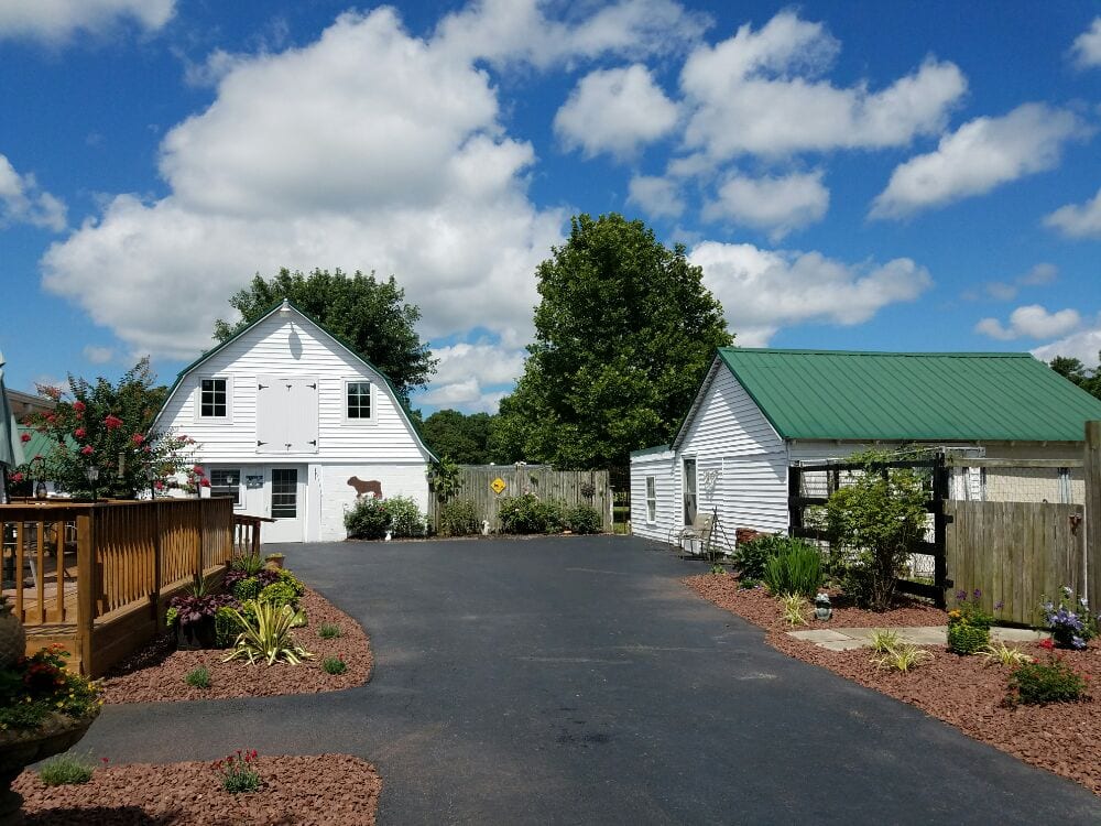 BED & BISCUIT KENNEL Updated September 2024 12 Photos 32453 McCary Rd, Frankford, Delaware