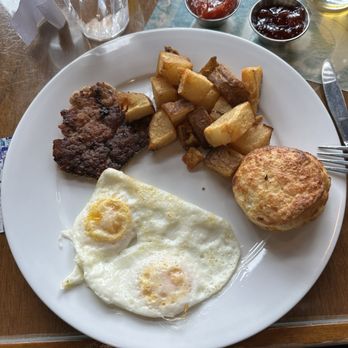 Roslyn Cafe - The basic breakfast. Solid! - American Near Me - Roslyn, Washington Roslyn Cafe - The basic breakfast. Solid! - American Near Me - Roslyn, Washington