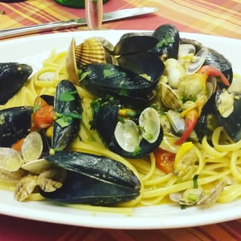 Trattoria 'A Pignata - Italian Near Me - Naples, NA
