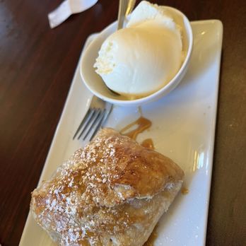 Schnitzel & More - Apple strudel and ice cream - German Near Me - Niceville, Florida