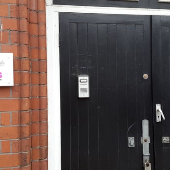 Roots Dental Laboratory - Press the buzzer and one of the Technicians will greet you. - General Dentistry Near Me - Horwich, XGM Roots Dental Laboratory - Press the buzzer and one of the Technicians will greet you. - General Dentistry Near Me - Horwich, XGM