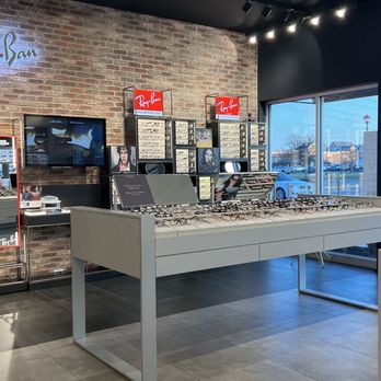 LensCrafters - Even more store displays... - Eyewear & Opticians Near Me - Suffolk, Virginia LensCrafters - Even more store displays... - Eyewear & Opticians Near Me - Suffolk, Virginia