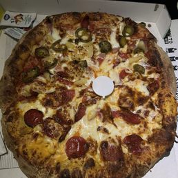 Tijuana Special Pizza & half Mac & Cheese Pizza (MCP) Tijuana Special Pizza & half Mac & Cheese Pizza (MCP)