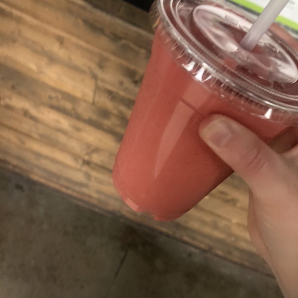 Juice Bar - The Gulch - Strawberry Smoothie - Vegetarian Near Me - Nashville, Tennessee Juice Bar - The Gulch - Strawberry Smoothie - Vegetarian Near Me - Nashville, Tennessee