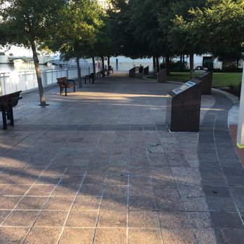 MacDill Park on the Riverwalk - Seating - Parks Near Me - Tampa, Florida MacDill Park on the Riverwalk - Seating - Parks Near Me - Tampa, Florida
